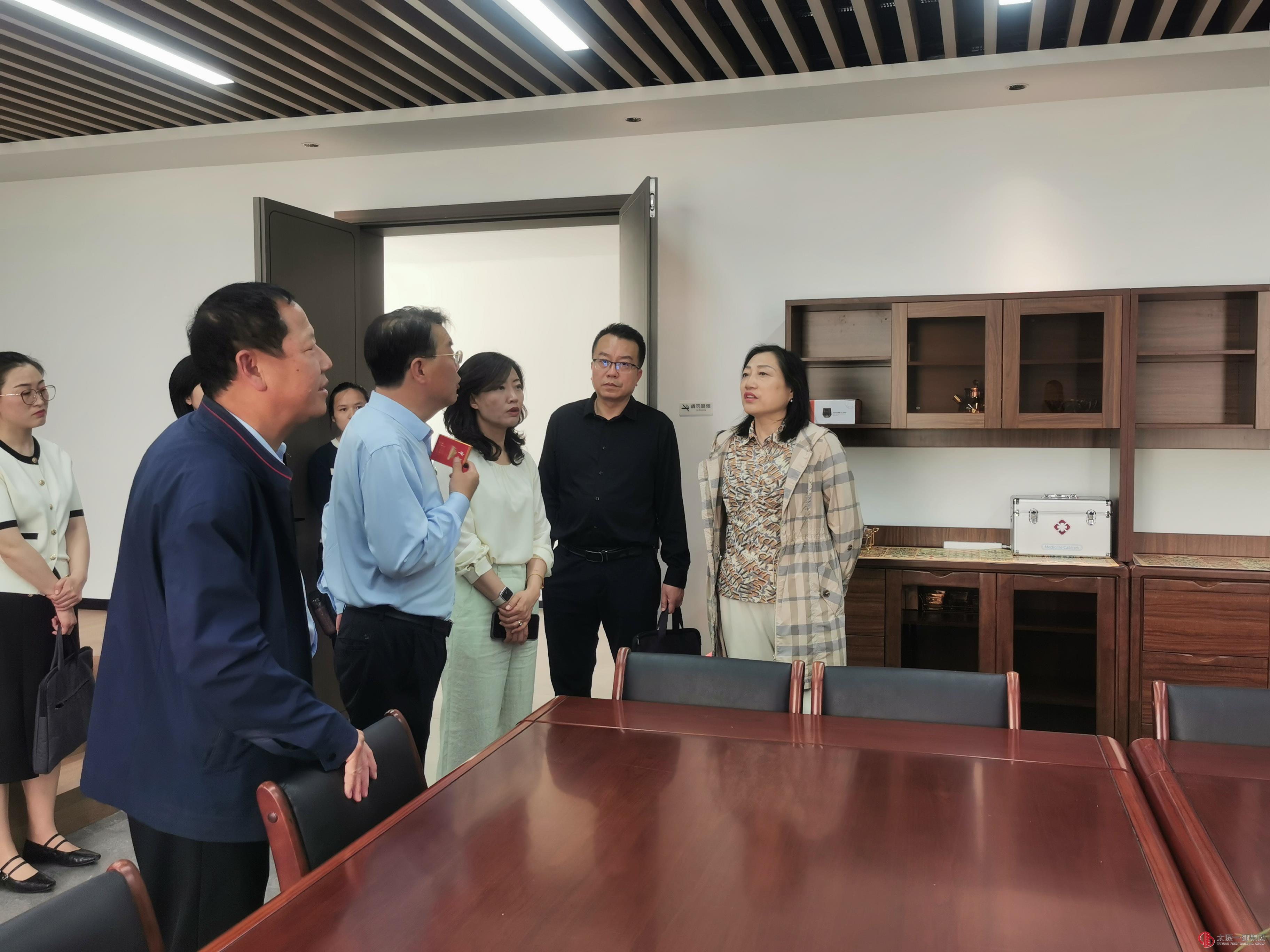 市委意識(shí)形態(tài)專(zhuān)項(xiàng)檢查組蒞臨太原一建調(diào)研指導(dǎo)工作