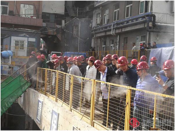 集團公司組織技術(shù)人員對太原市杏花嶺區(qū)中心醫(yī)院進行觀摩