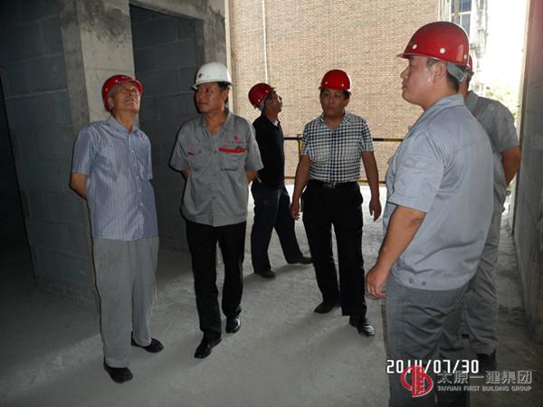 四分公司組織項目部相關(guān)人員參觀直屬分公司