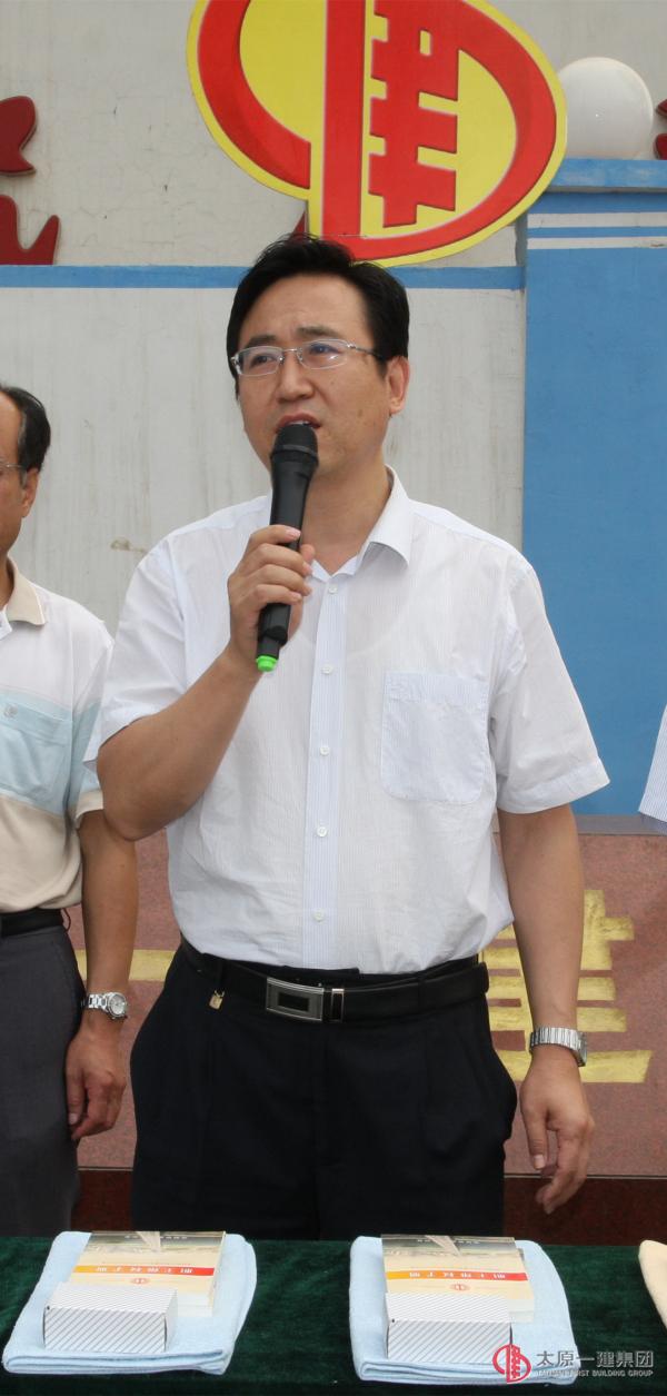 太原市總工會在集團(tuán)公司田和食品集團(tuán)  制冷車間項目部開展送清涼慰問活動