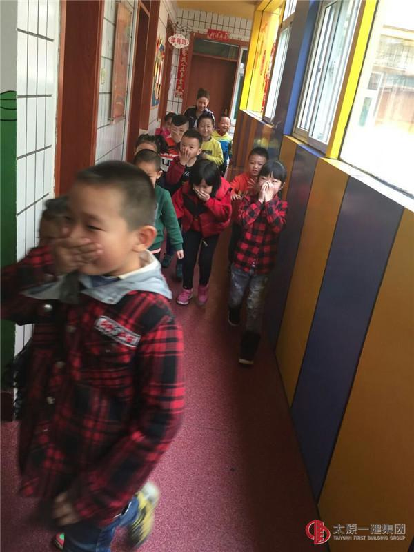 幼兒園開展消防安全演練活動