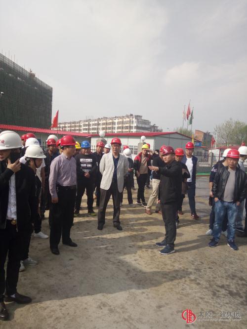 建設(shè)單位組織施工、監(jiān)理單位對(duì)項(xiàng)目管理公司阜南縣第五小學(xué)項(xiàng)目進(jìn)行觀摩學(xué)習(xí)